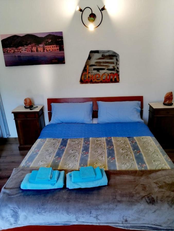 פינאלה ליגורה B&B Il Girasole מראה חיצוני תמונה