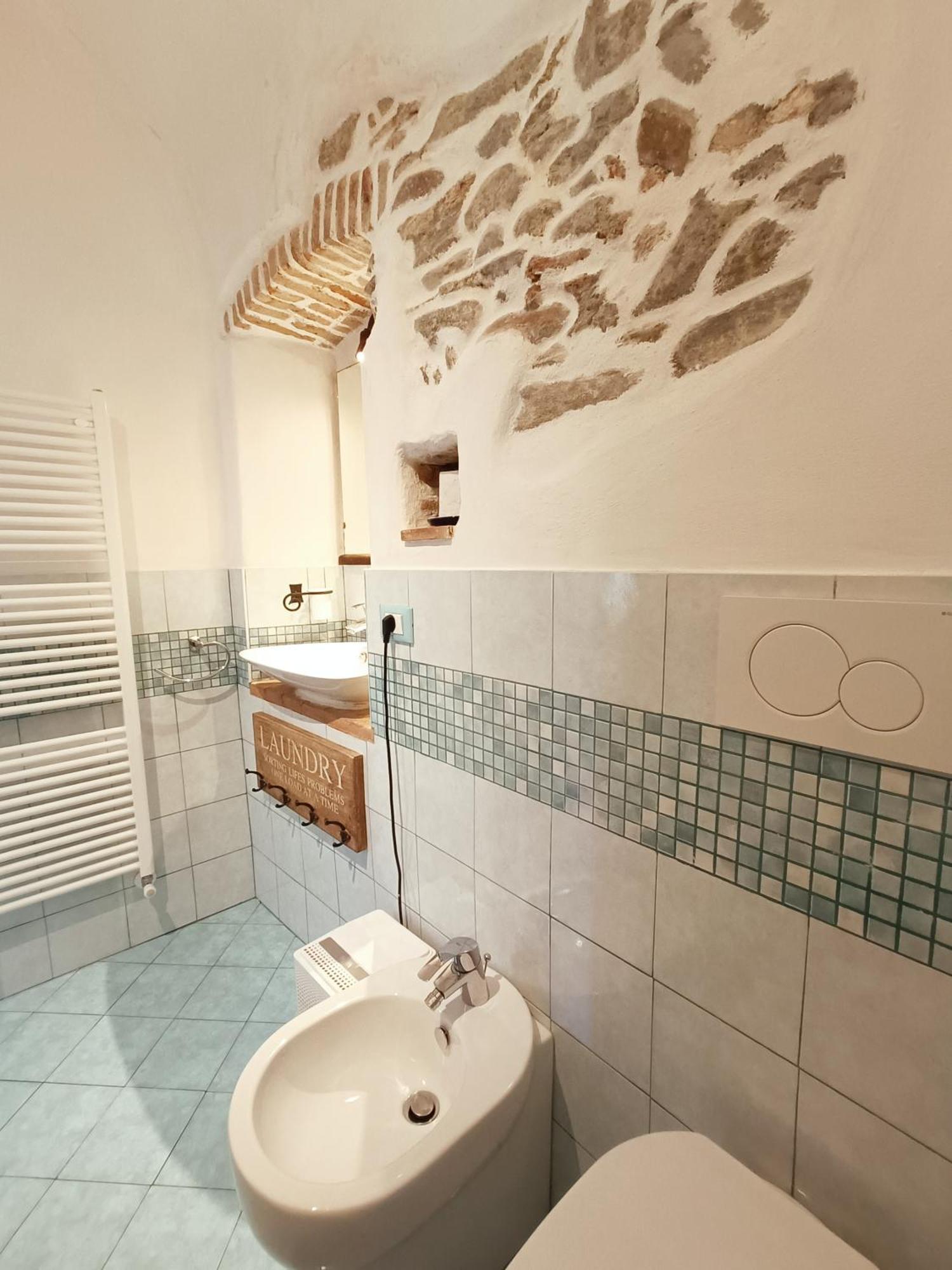 פינאלה ליגורה B&B Il Girasole מראה חיצוני תמונה